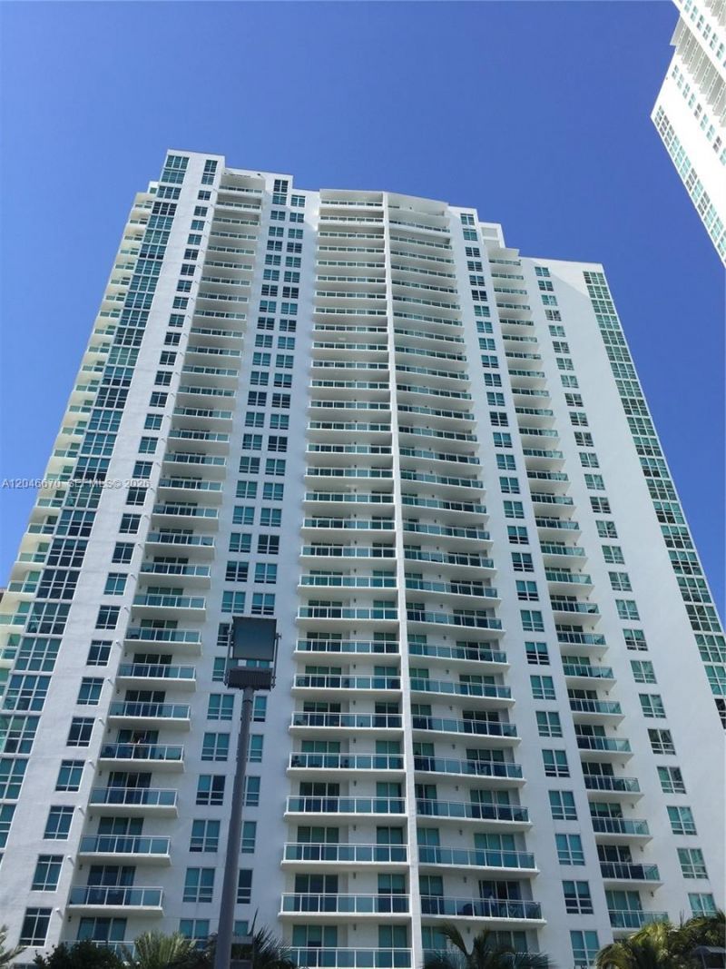 951 Brickell Ave , Unit 1909, Miami, FL 33131 Photo