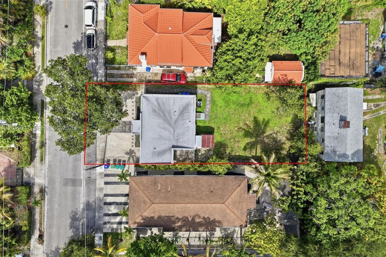 446 NE 64th St , Miami, FL 33138 Photo