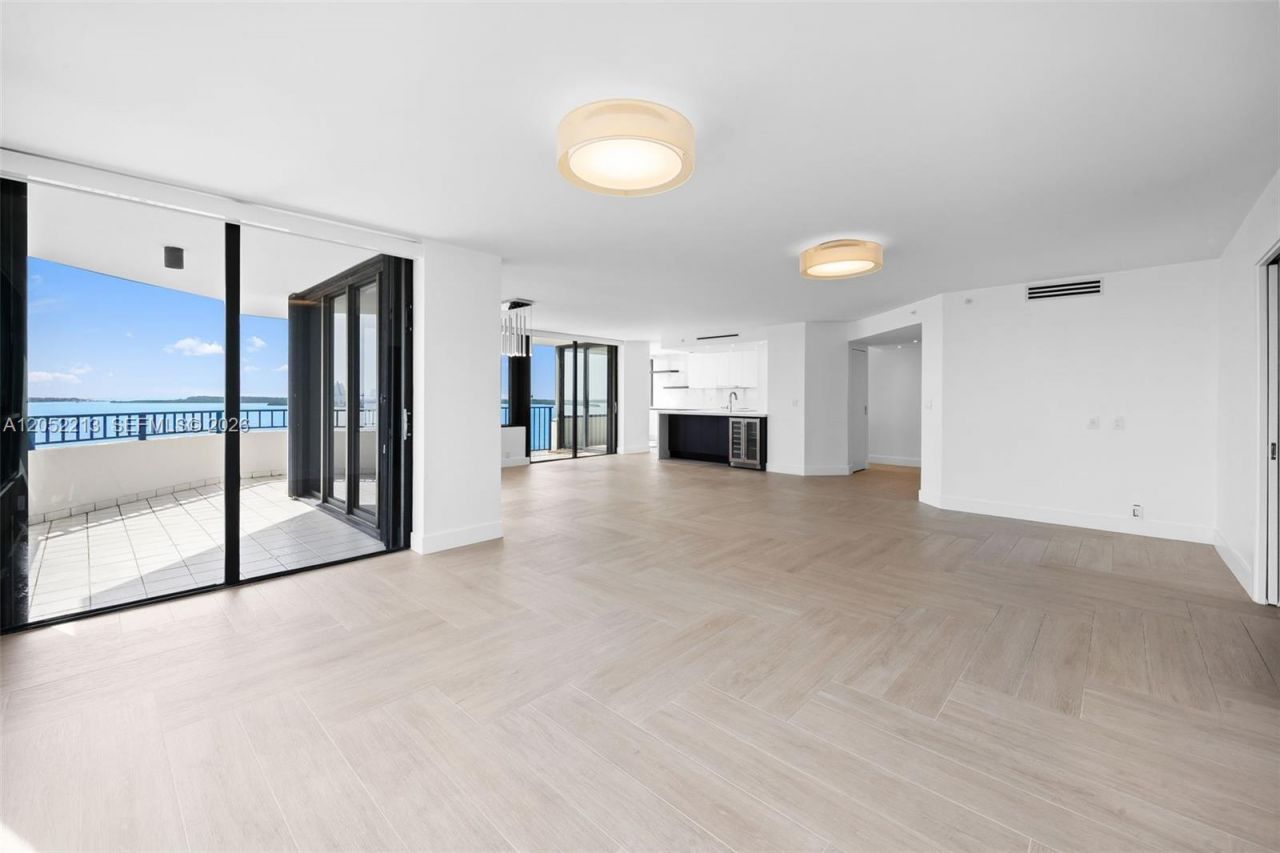 520 Brickell Key Dr, Unit A1206, Miami, FL 33131 Photo