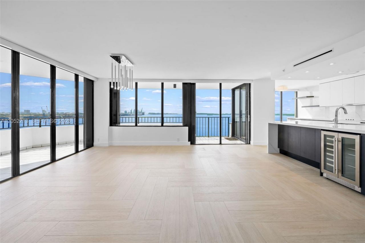 520 Brickell Key Dr, Unit A1206, Miami, FL 33131 Photo