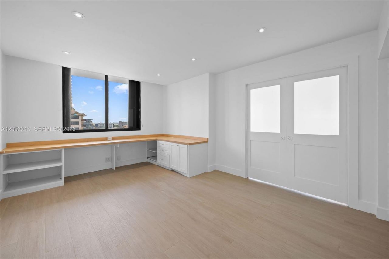 520 Brickell Key Dr, Unit A1206, Miami, FL 33131 Photo