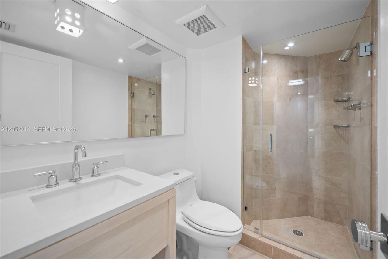 520 Brickell Key Dr, Unit A1206, Miami, FL 33131 Photo