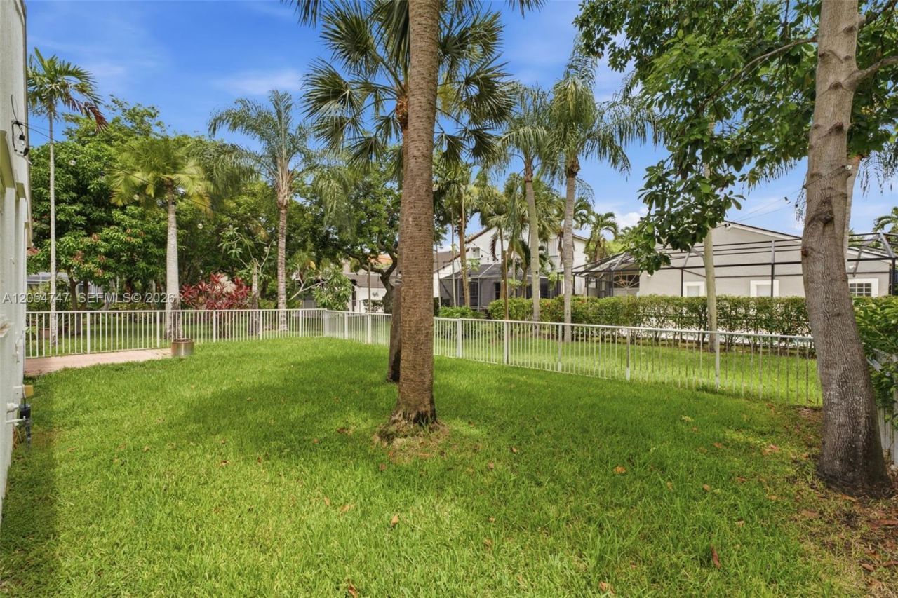 15645 SW 16th Ct, Pembroke Pines, FL 33027 Photo
