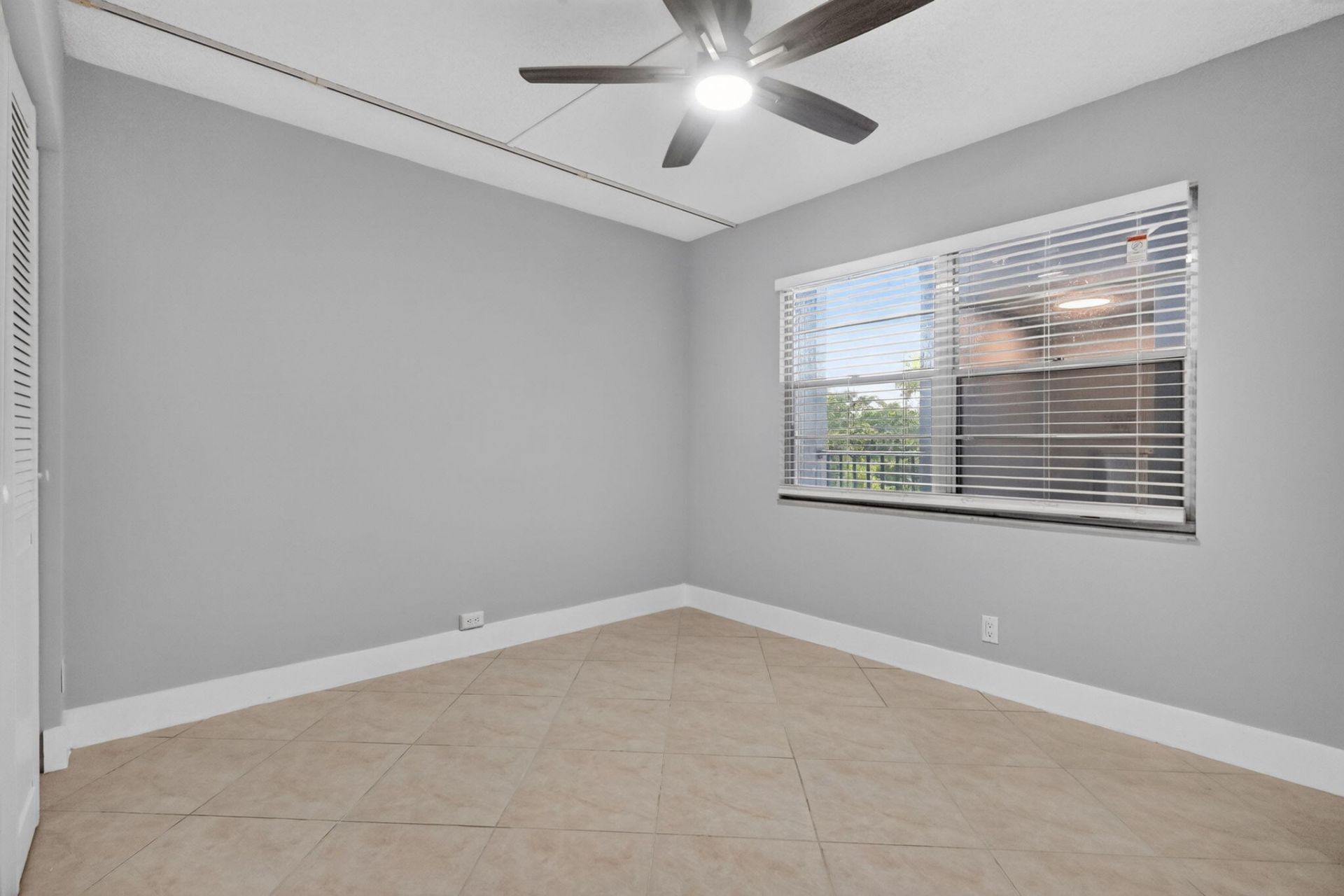 12500 SW 5th Court, Unit 308M, Pembroke Pines, FL 33027 Photo