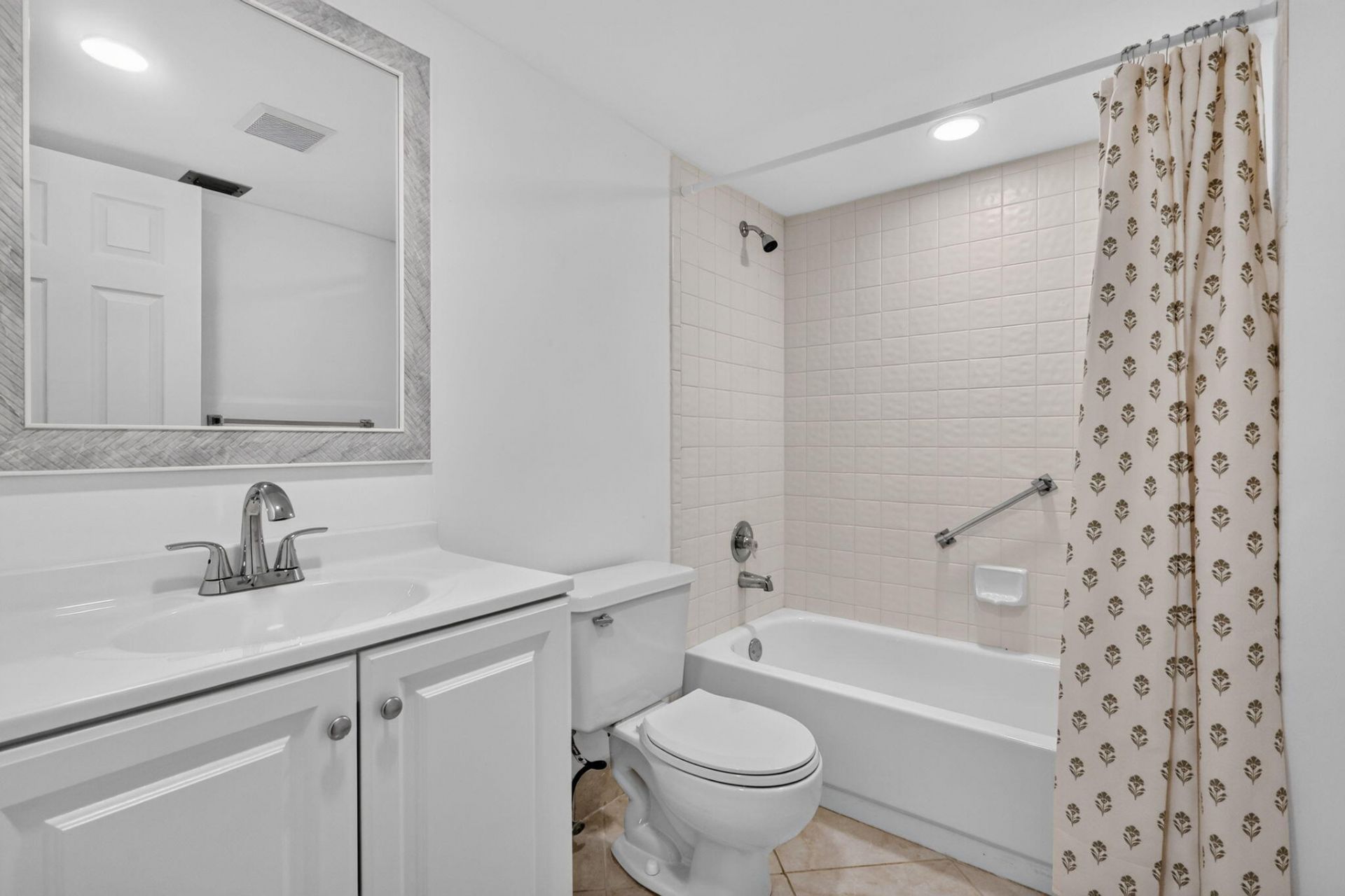 12500 SW 5th Court, Unit 308M, Pembroke Pines, FL 33027 Photo
