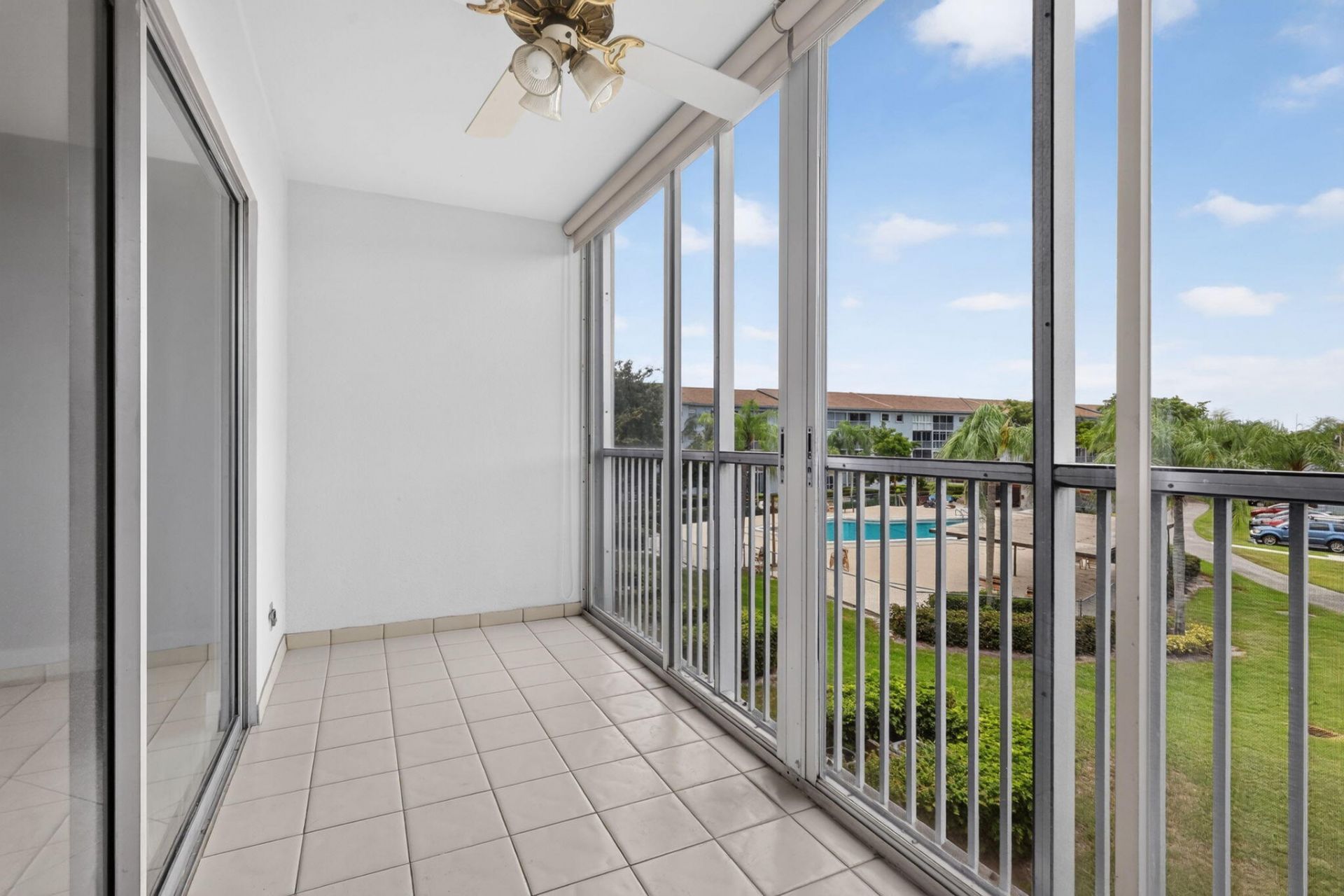12500 SW 5th Court, Unit 308M, Pembroke Pines, FL 33027 Photo