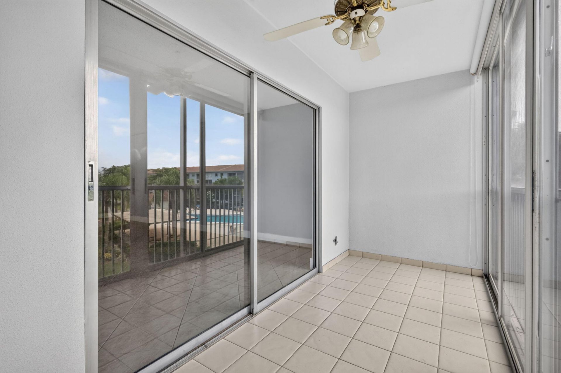 12500 SW 5th Court, Unit 308M, Pembroke Pines, FL 33027 Photo