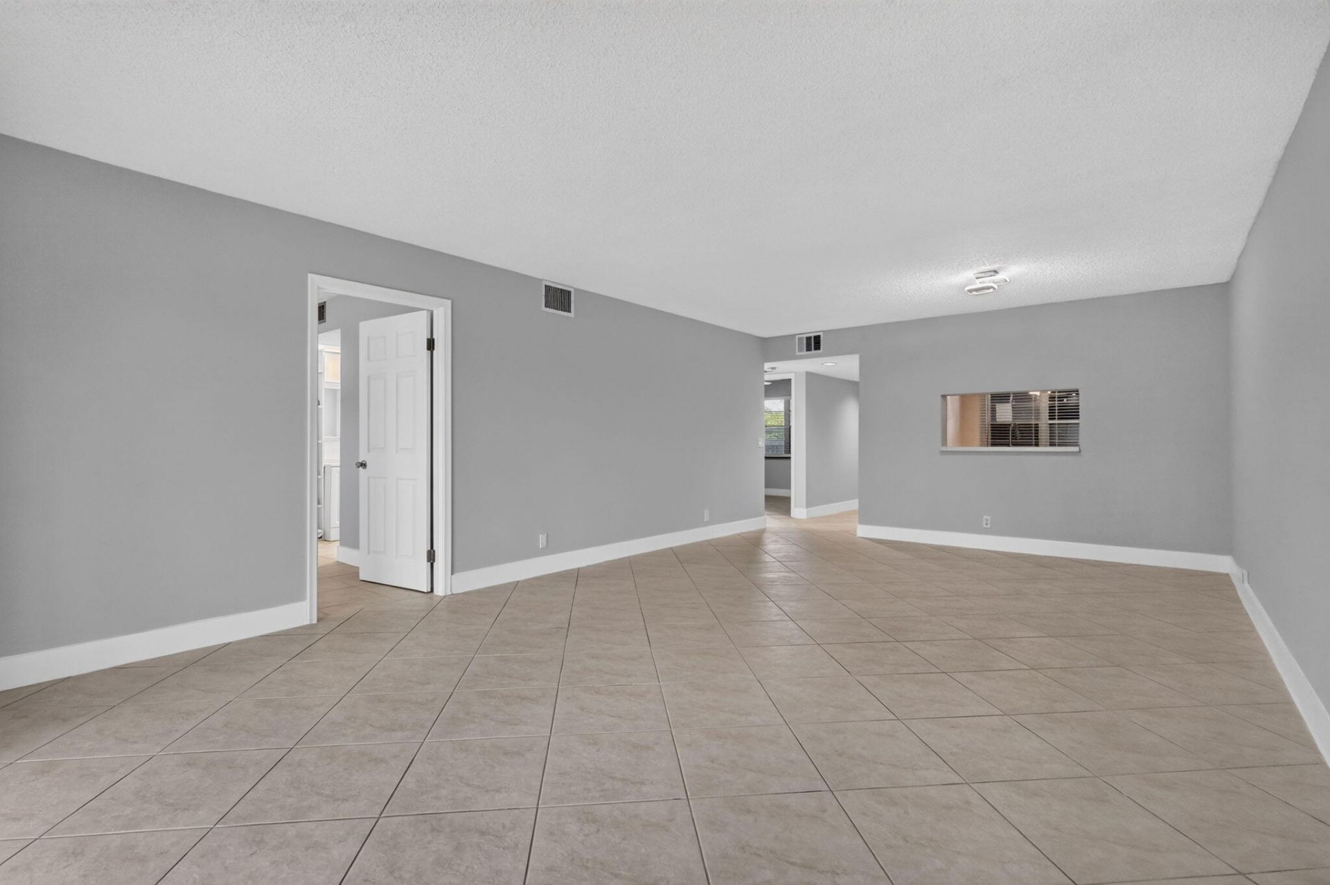 12500 SW 5th Court, Unit 308M, Pembroke Pines, FL 33027 Photo