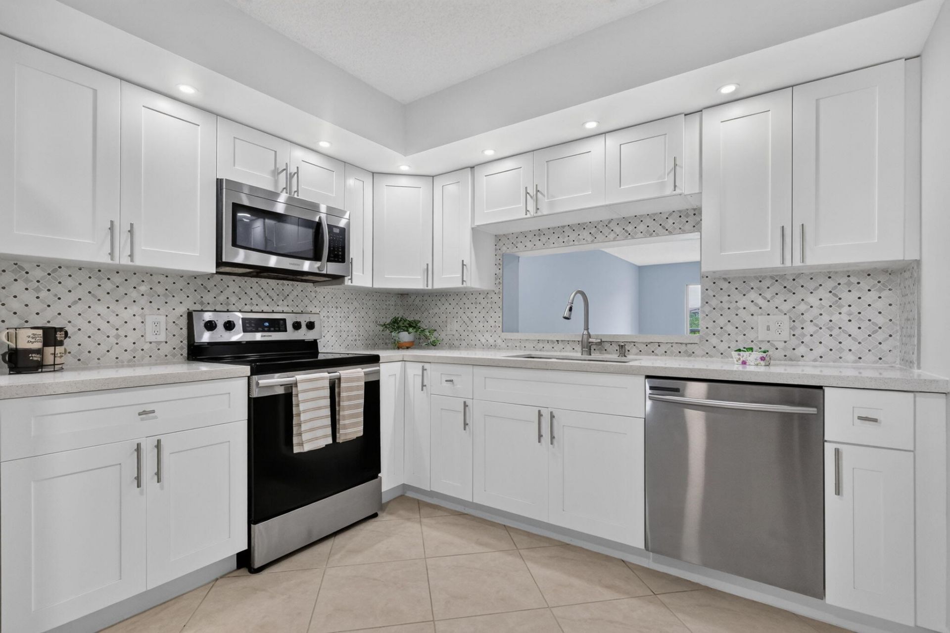 12500 SW 5th Court, Unit 308M, Pembroke Pines, FL 33027 Photo