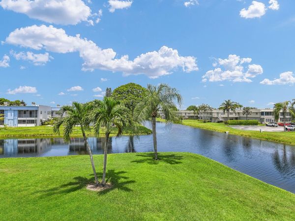 359 Saxony Trail, Unit H, Delray Beach, FL 33446