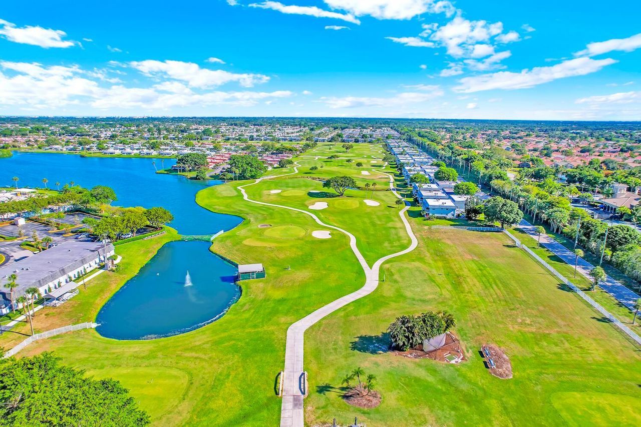 359 Saxony Trail, Unit H, Delray Beach, FL 33446 Photo
