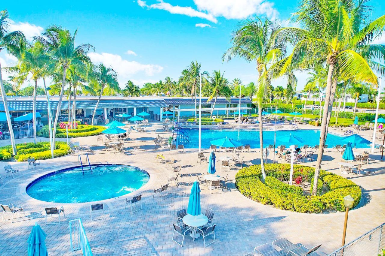 359 Saxony Trail, Unit H, Delray Beach, FL 33446 Photo