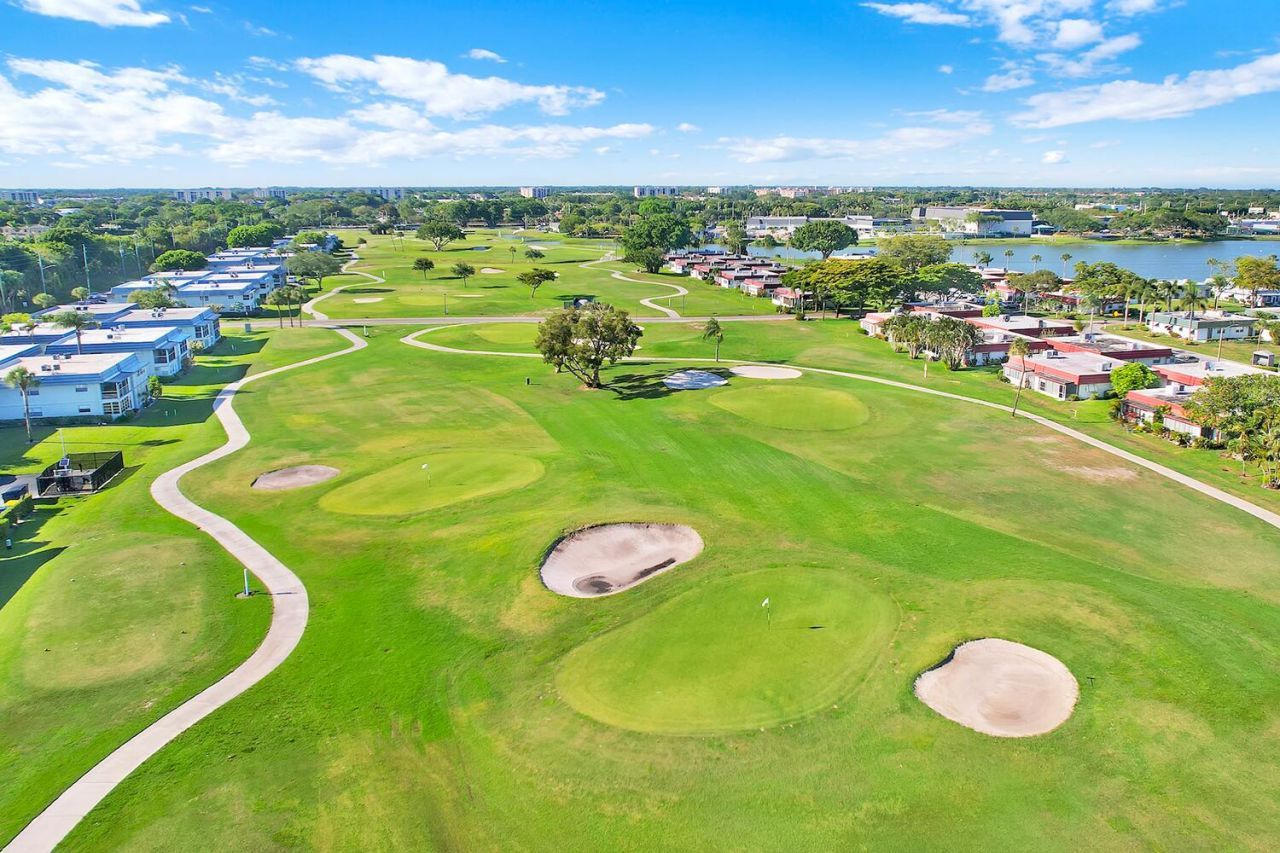 359 Saxony Trail, Unit H, Delray Beach, FL 33446 Photo