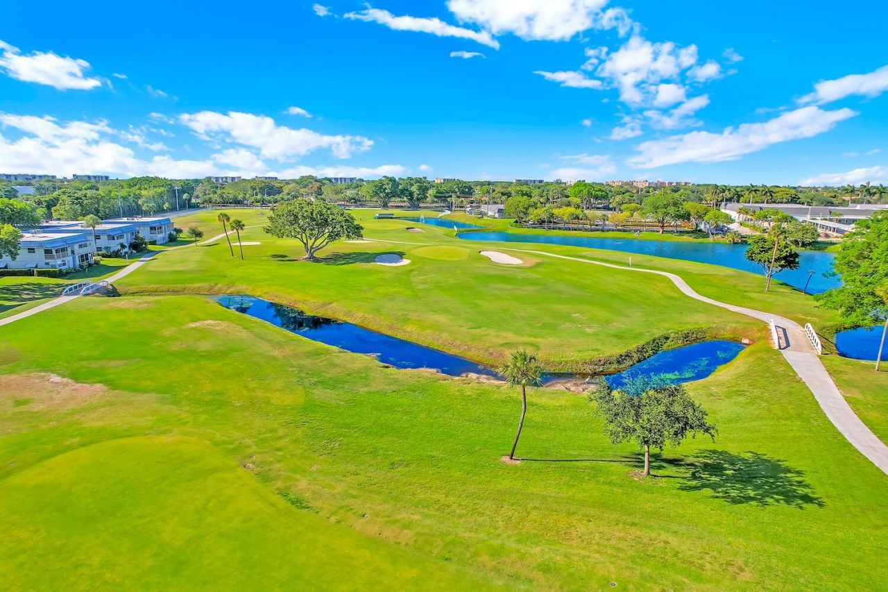 359 Saxony Trail, Unit H, Delray Beach, FL 33446 Photo