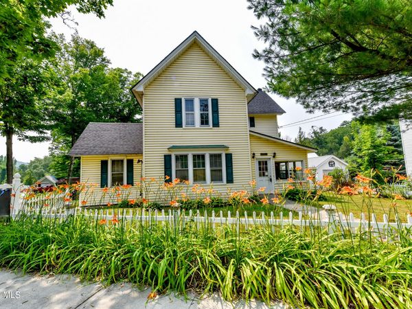 209 Lake Avenue, Lake Luzerne, NY 12846