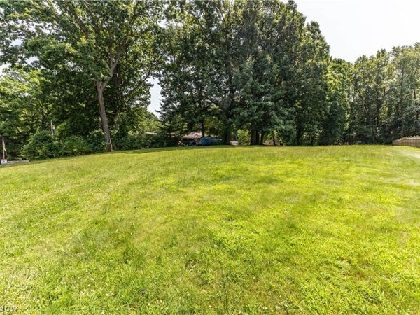 Buena Vista , Akron, OH 44319