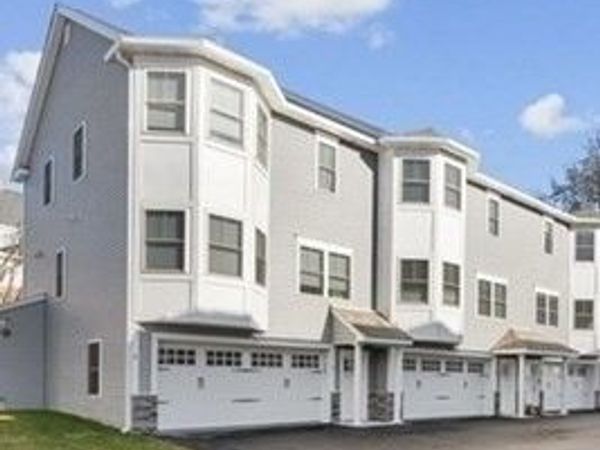 50 Desmoines Rd, Unit H1, Quincy, MA 02169