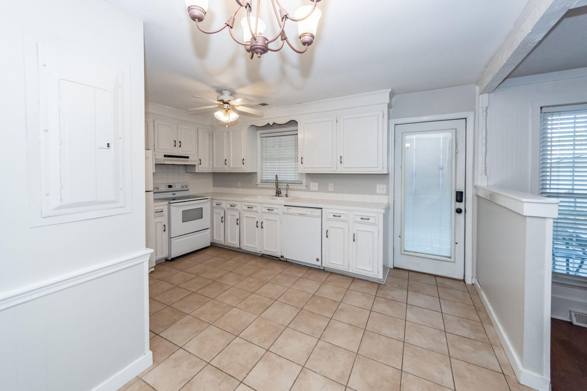765 Leafwood Road Photo 13