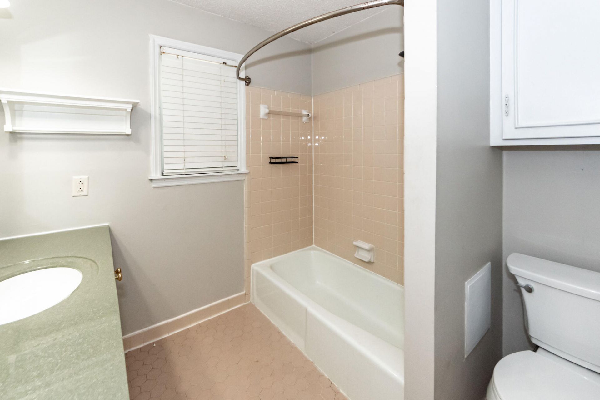 765 Leafwood Road Photo 21