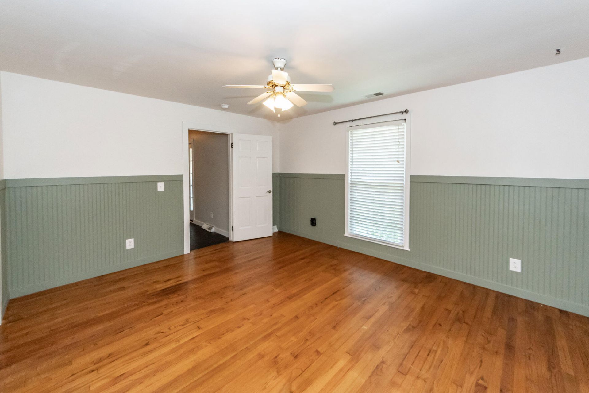 765 Leafwood Road Photo 29