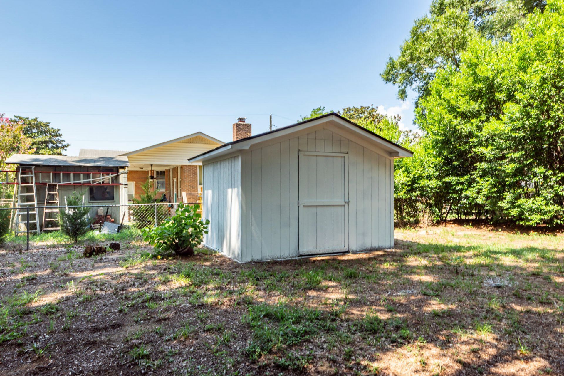 765 Leafwood Road Photo 33
