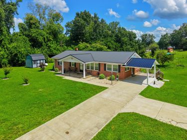 1168 KY-587 , Beattyville, KY 41311