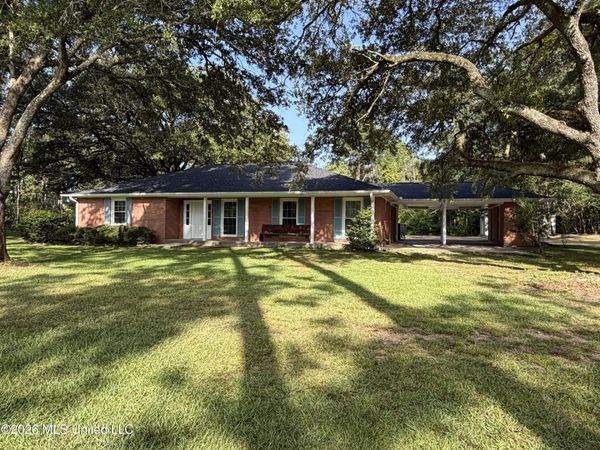 906 S Highway 51 , Brookhaven, MS 39601