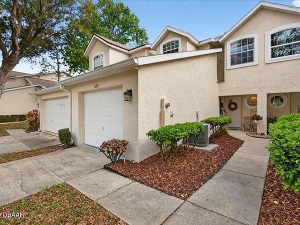525 Lakebridge Drive, Ormond Beach, FL 32174