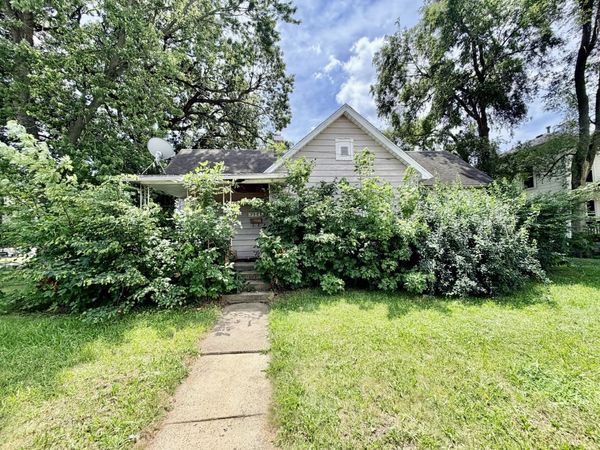 214 E Reynolds Street , Pontiac, IL 61764