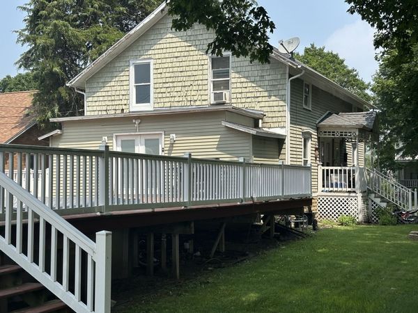 207 W Elm Street, Fairbury, IL 61739