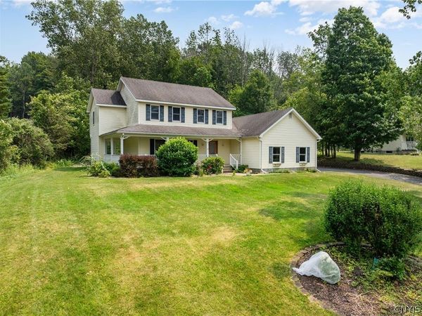 1 Butternut Road , New Hartford, NY 13413