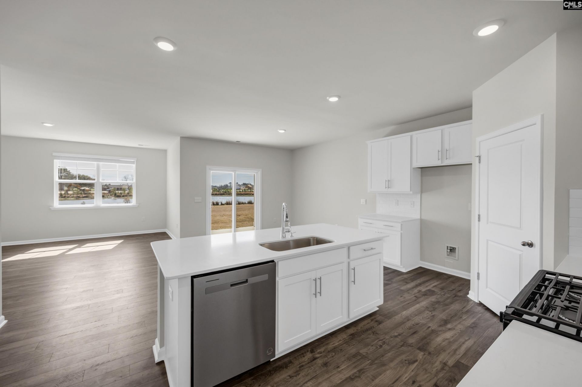 280 Roundtree Road  Photo 8