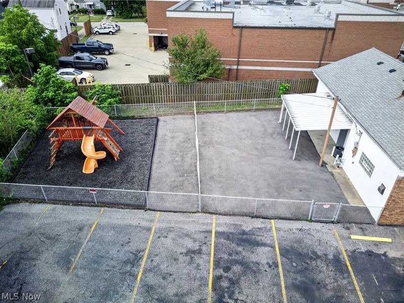 5611 Pearl Road, Parma, OH 44129 Photo 5