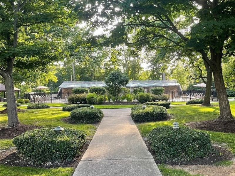 2112 Acacia Park Drive , Unit 323, Lyndhurst, OH 44124 Photo 13