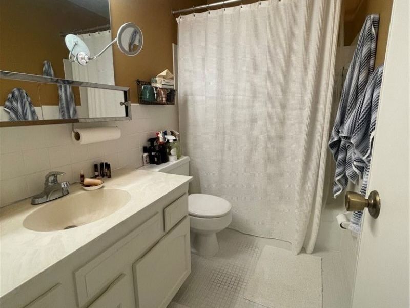 2112 Acacia Park Drive , Unit 323, Lyndhurst, OH 44124 Photo 9