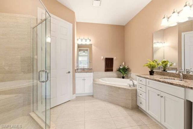 10351 Glastonbury Cir, Unit 202, Fort Myers, FL 33913 Photo