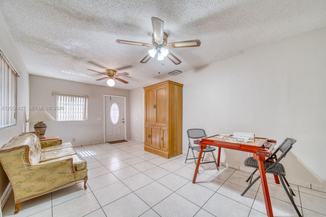 6335 SW 31st St, Miami, FL 33155 Photo