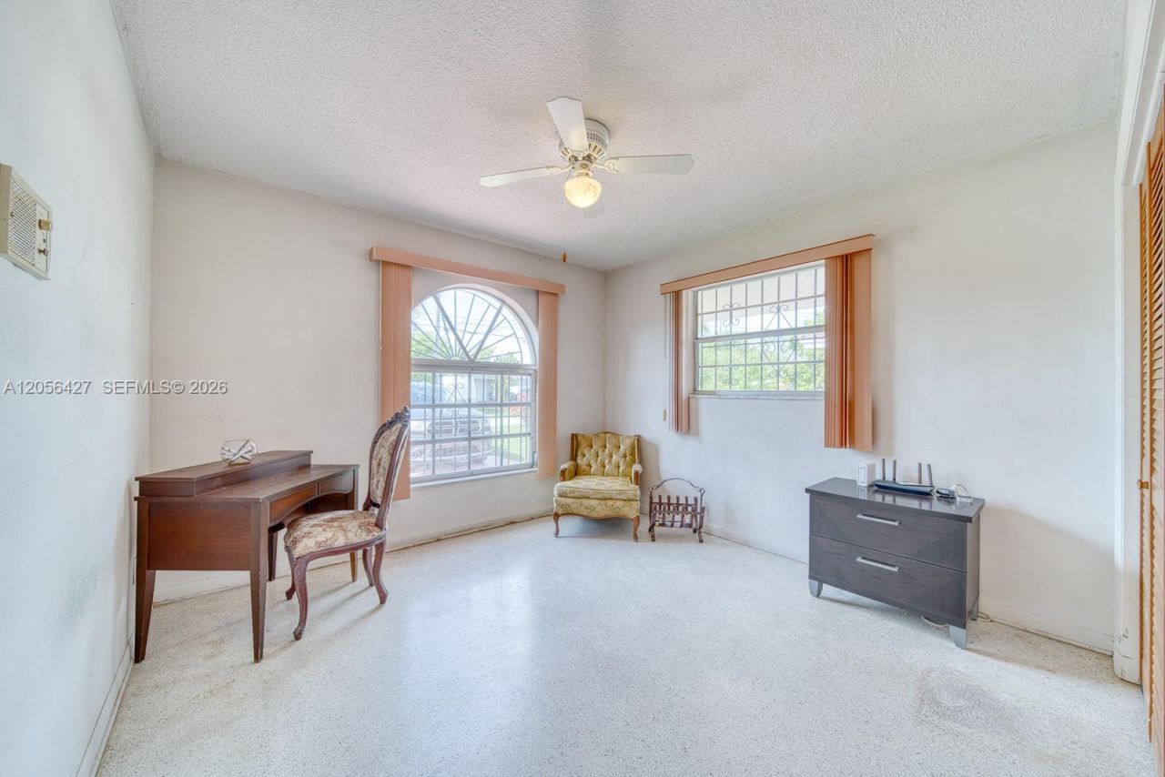 6335 SW 31st St, Miami, FL 33155 Photo