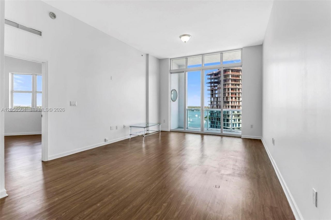7900 Harbor Island Dr, Unit PH19, North Bay Village, FL 33141 Photo