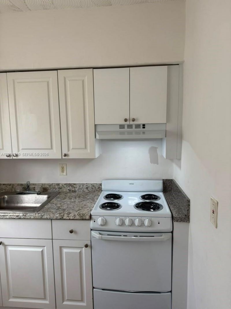 1510 NW 68th St, Unit 6, Miami, FL 33147 Photo