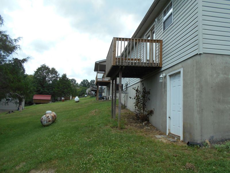 404 N Rhonda Drive, Falmouth, KY 41040 Photo 3