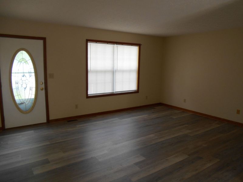 404 N Rhonda Drive, Falmouth, KY 41040 Photo 5