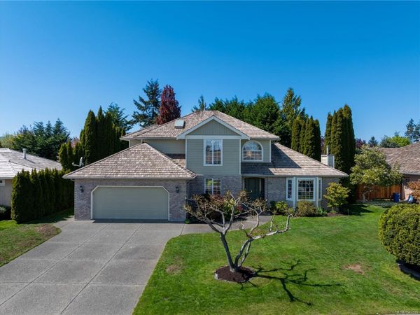 729 Crown Isle Dr , Courtenay, BC V9N 8R5