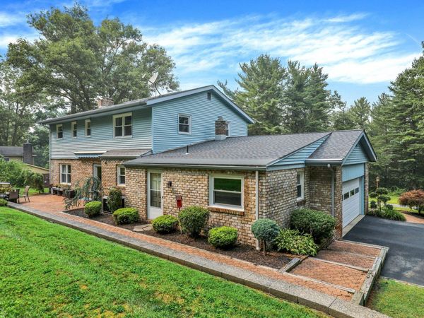 18 HILLSIDE ROAD, BIRDSBORO, PA 19508