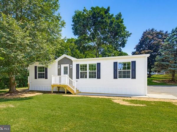 100 FAWN CIRCLE DRIVE , WINDSOR, PA 17366