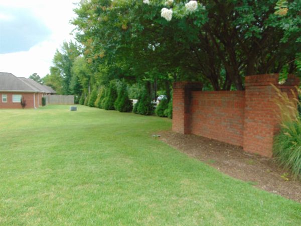 0 Chesapeake Dr, Florence, AL 35630