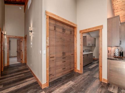 644 Tata Lane, South Lake Tahoe, CA 96150 Photo