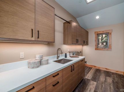 644 Tata Lane, South Lake Tahoe, CA 96150 Photo