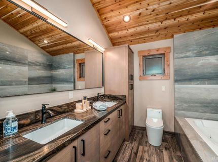644 Tata Lane, South Lake Tahoe, CA 96150 Photo