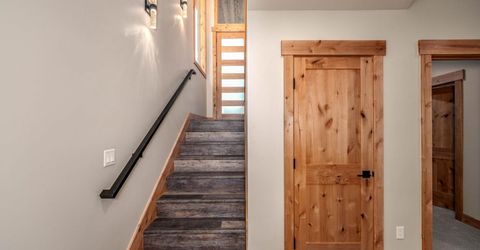 644 Tata Lane, South Lake Tahoe, CA 96150 Photo
